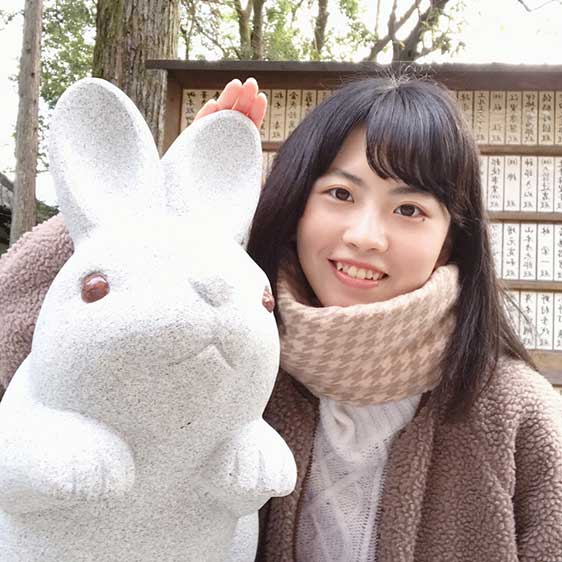 川尻帆乃佳オフショット