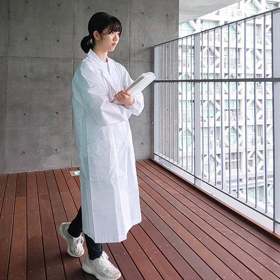 三田桃子オフショット