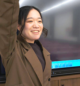 佐鳴予備校の教師_小河 美結