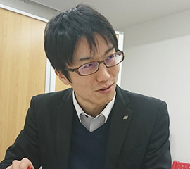 佐鳴予備校の教師_鈴木 琢馬